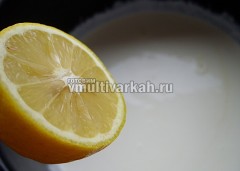 Добавьте лимонный сок