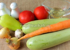 Подготовьте овощи и другие ингредиенты для рагу